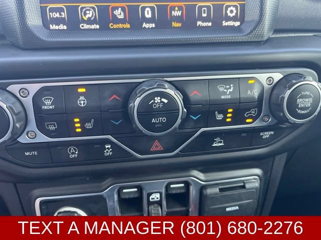 Used 2023 Jeep Gladiator Mojave w/ Cold Weather Group AWD/4WD image 22
