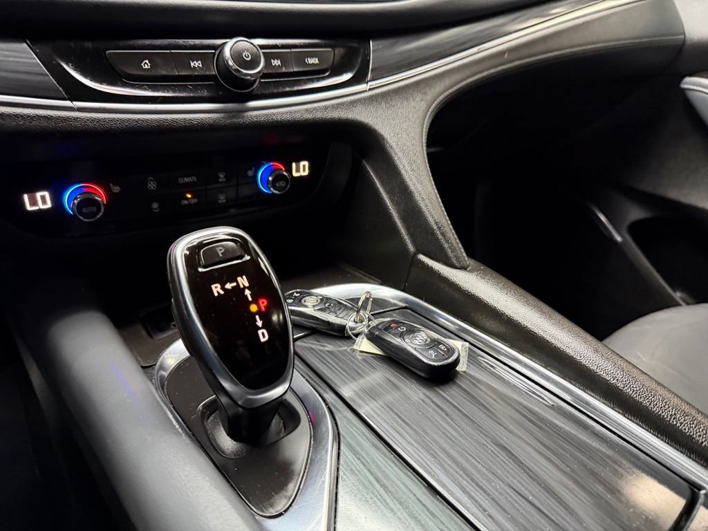 Used 2018 Buick Enclave Essence FWD image 26