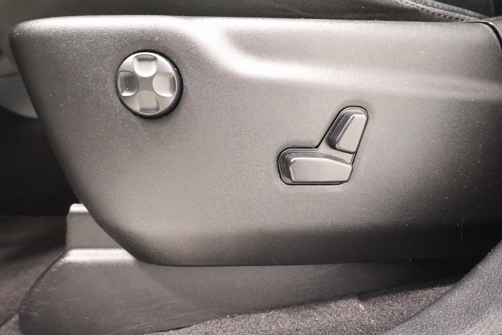 Used 2020 Jeep Grand Cherokee Limited image 15