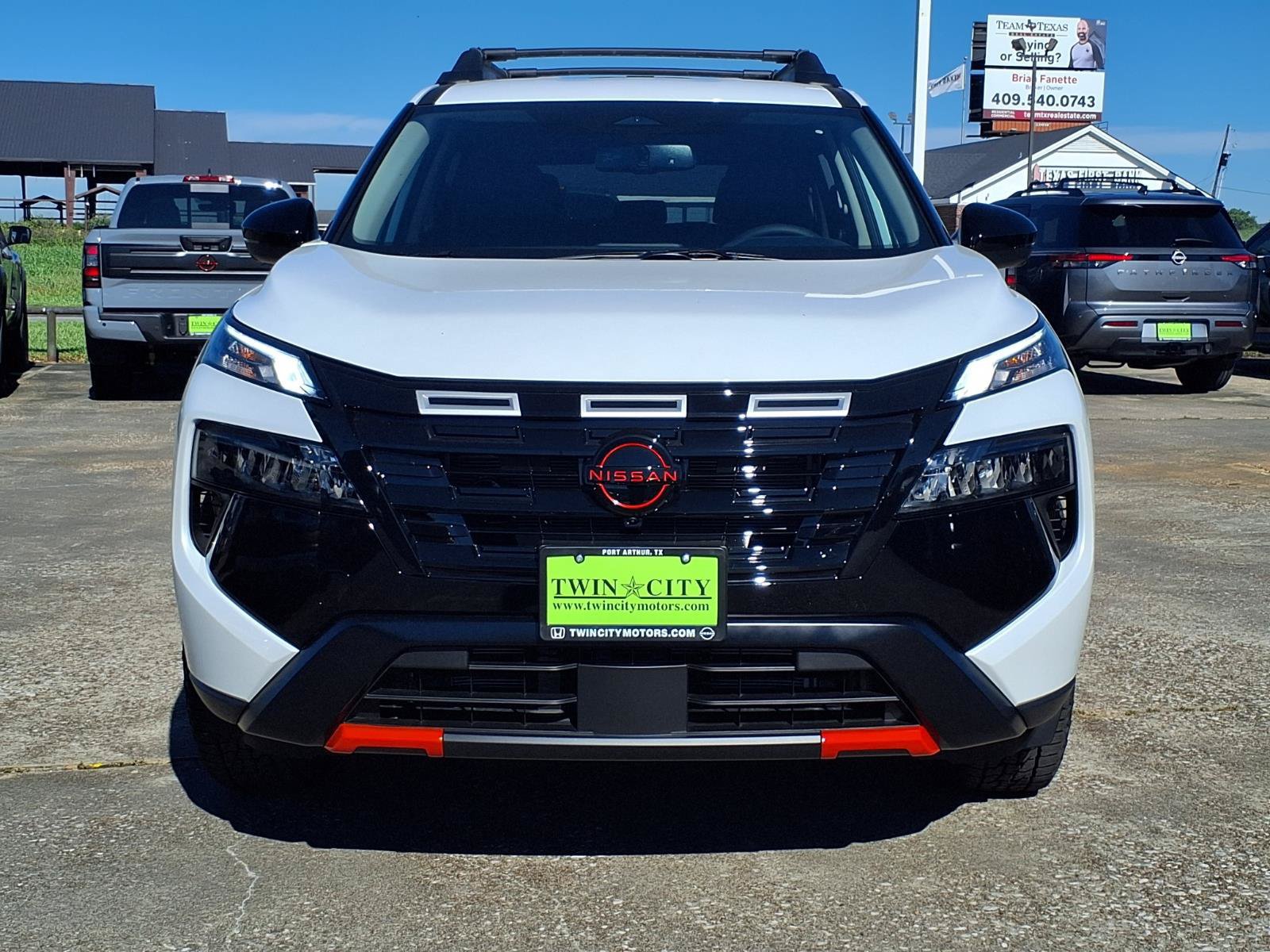 New 2026 Nissan Rogue SV w/ Rock Creek Premium Package AWD/4WD image 5