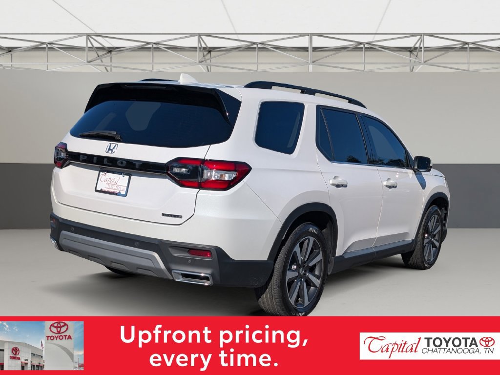 Used 2024 Honda Pilot Touring image 5