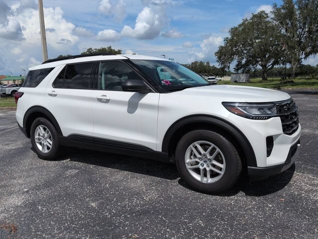 Certified 2026 Ford Explorer Active w/ Active Comfort Package RWD image 2