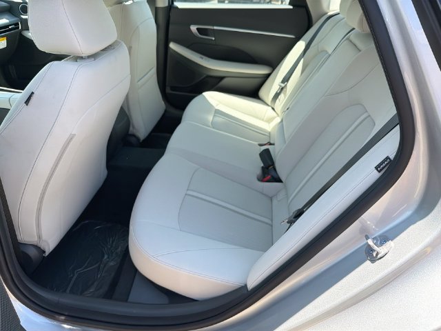 New 2026 Hyundai Sonata SEL AWD/4WD image 32