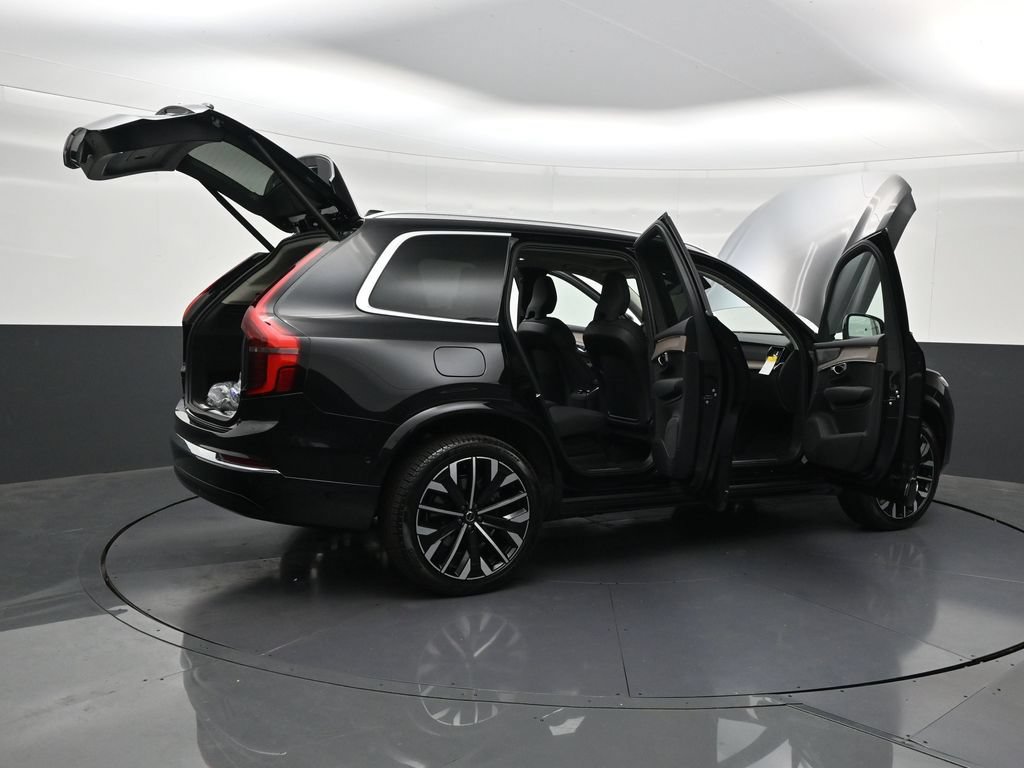 New 2026 Volvo XC90 B6 Plus w/ Protection Package AWD/4WD image 29
