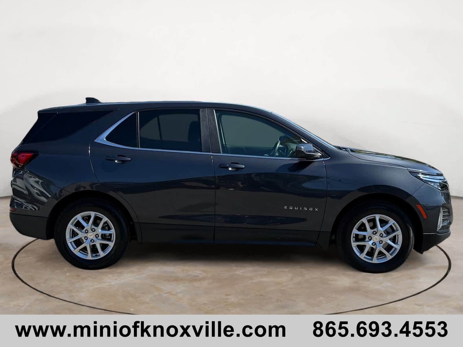 Used 2023 Chevrolet Equinox LT FWD image 2