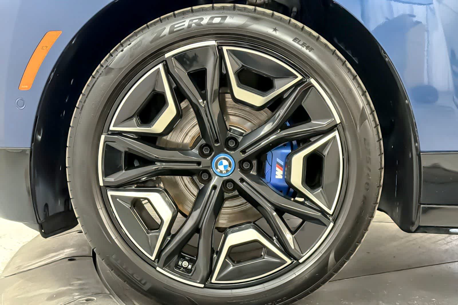 Used 2024 BMW iX M60 AWD/4WD image 27