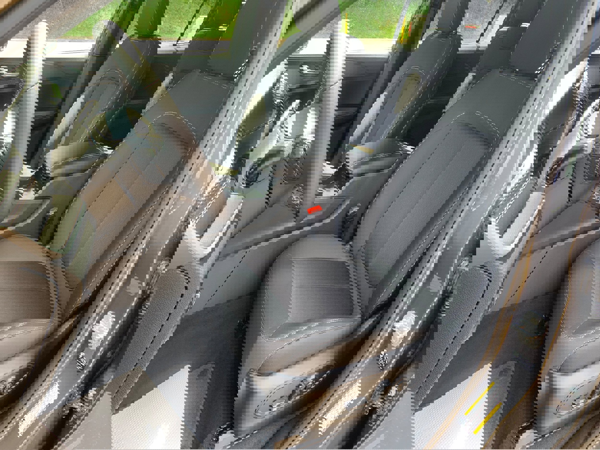 New 2025 Jeep Grand Cherokee L Laredo w/ Luxury Tech Group I image 20