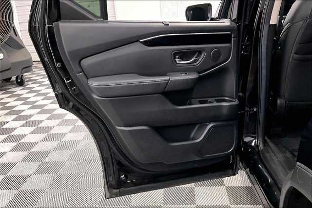 Used 2025 Honda Pilot EX-L image 21