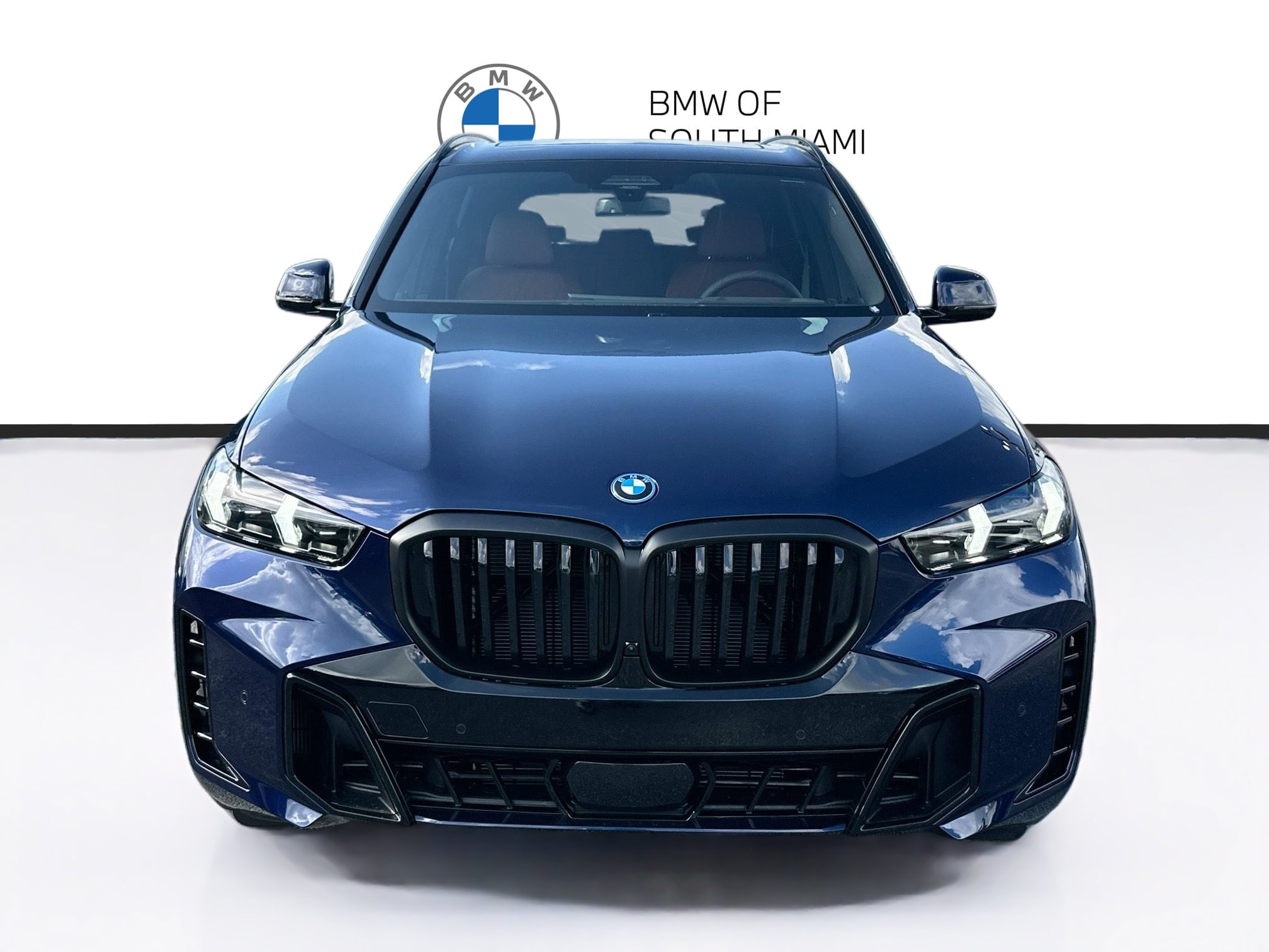 New 2026 BMW X5 xDrive50e w/ M Sport Package AWD/4WD image 2
