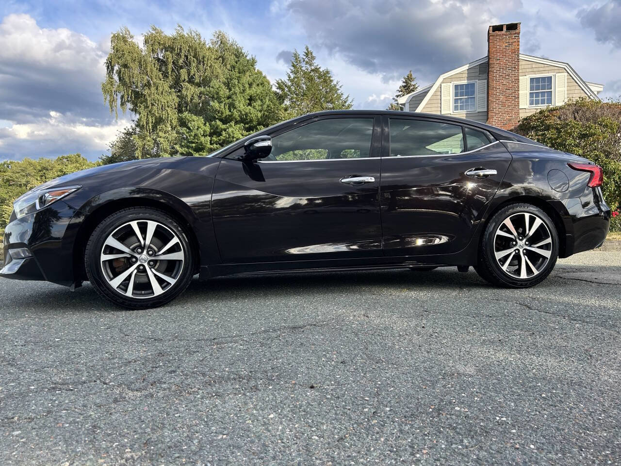 Used 2017 Nissan Maxima Platinum image 3