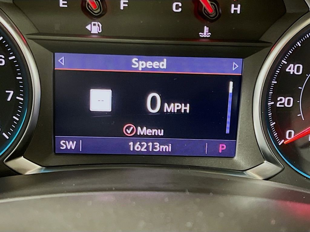 Used 2023 Chevrolet Equinox RS w/ RS Leather Package image 12