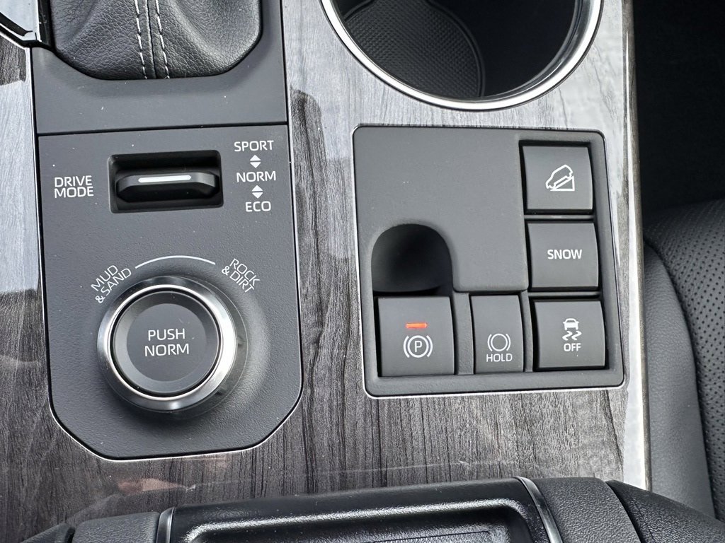 New 2026 Toyota Highlander Limited image 28