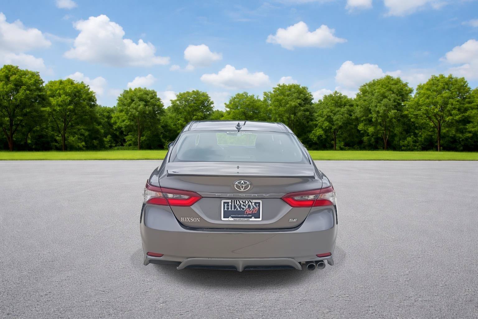 Used 2023 Toyota Camry SE FWD image 6