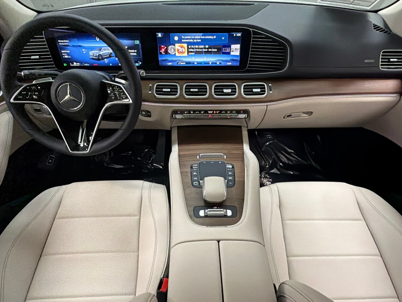 Used 2026 Mercedes-Benz GLS 450 4MATIC image 40