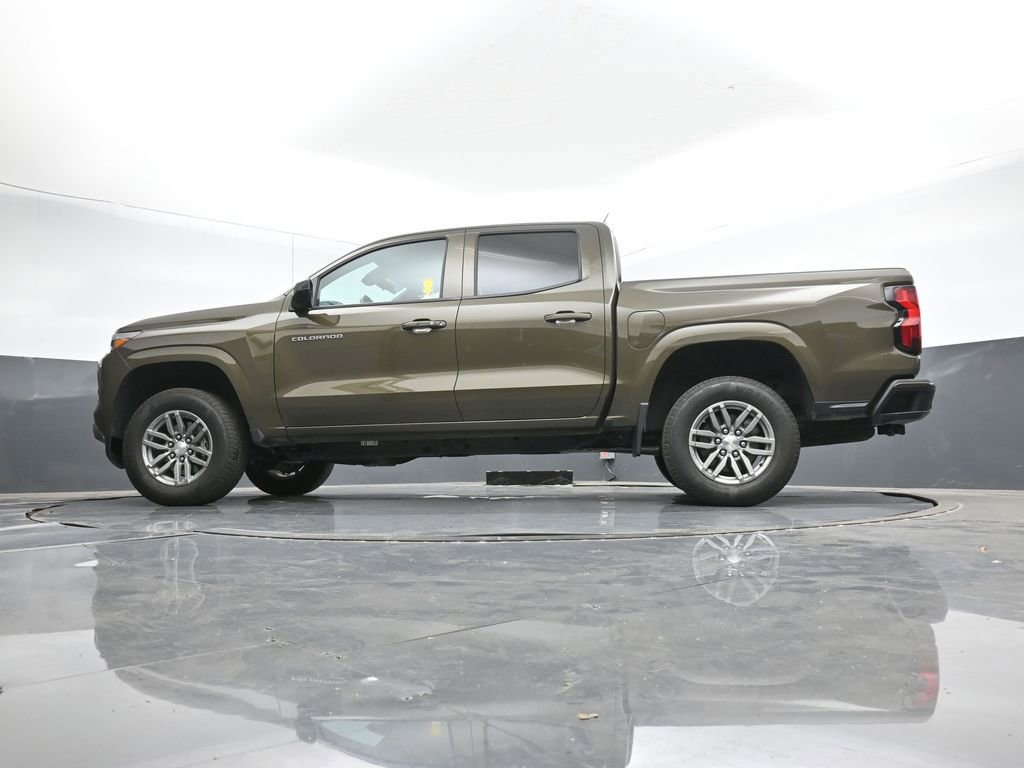 Used 2024 Chevrolet Colorado LT w/ LT Convenience Package image 35