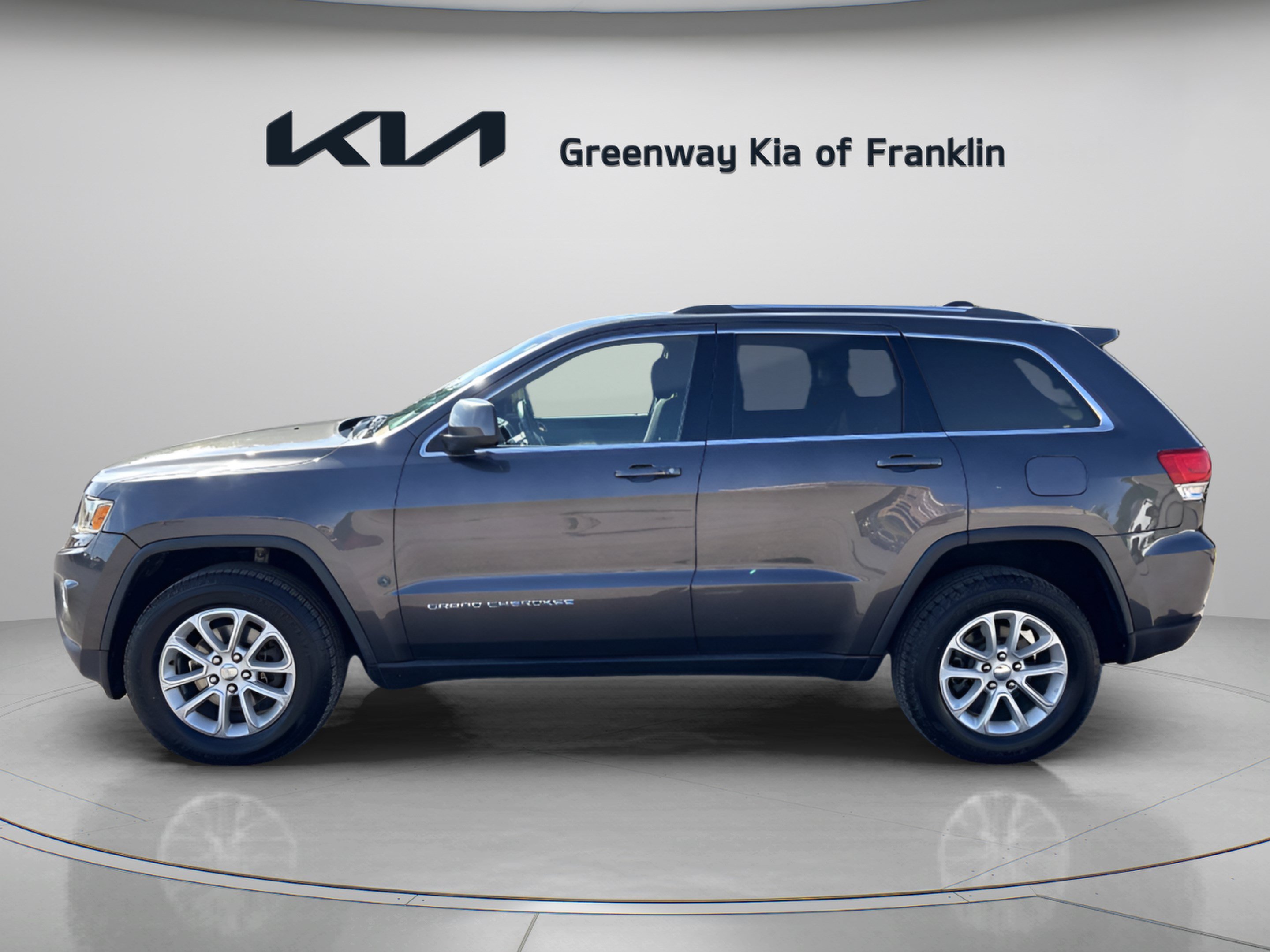 Used 2016 Jeep Grand Cherokee Laredo w/ Quick Order Package 23E AWD/4WD image 4