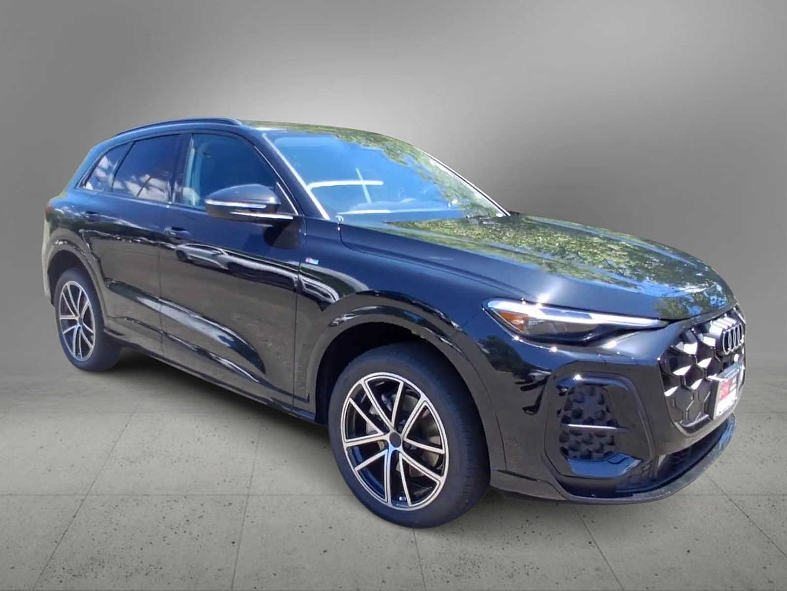 New 2026 Audi Q5 Premium Plus AWD/4WD image 2
