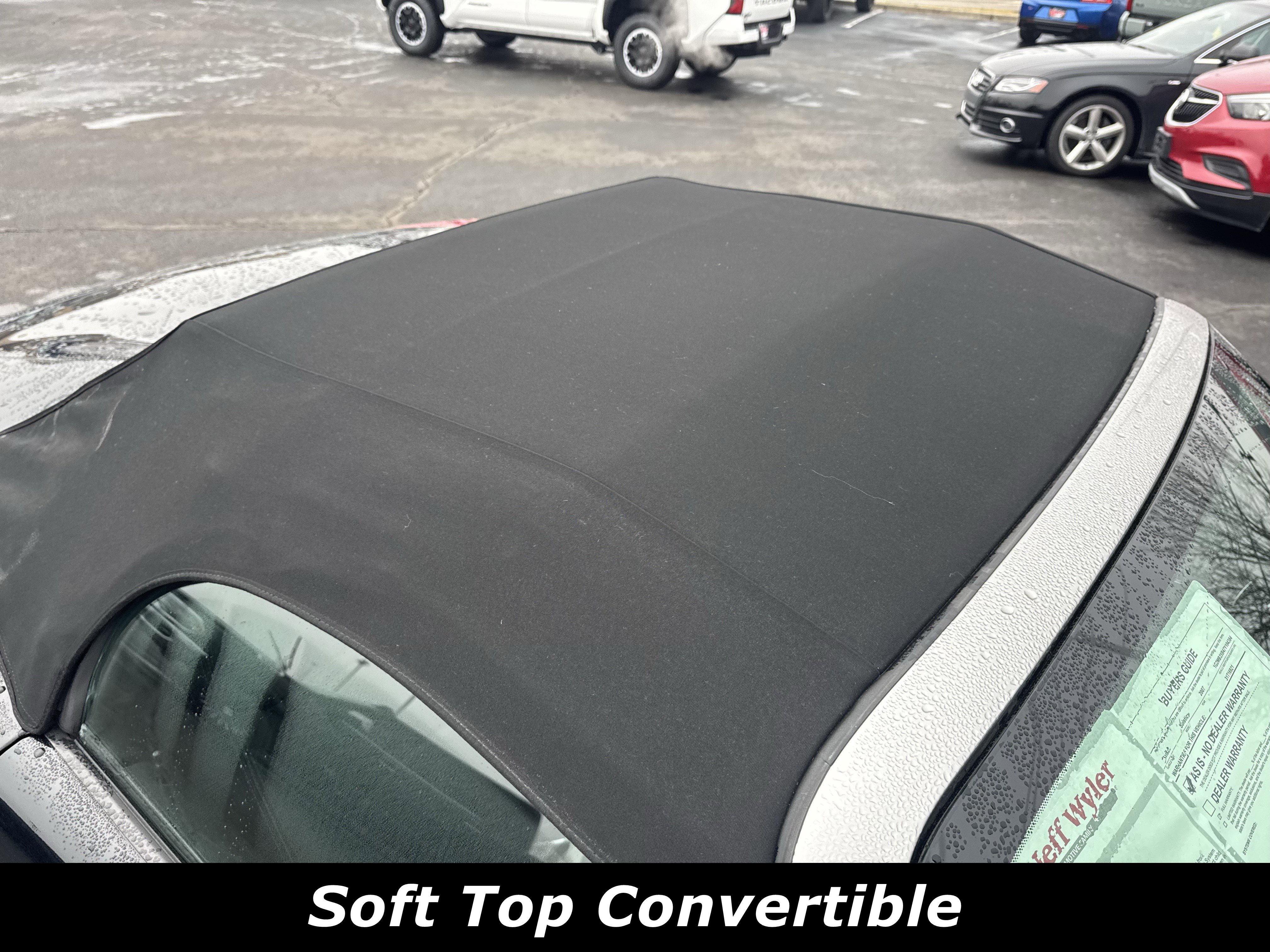 Used 2007 Pontiac Solstice Convertible w/ Premium Package image 11