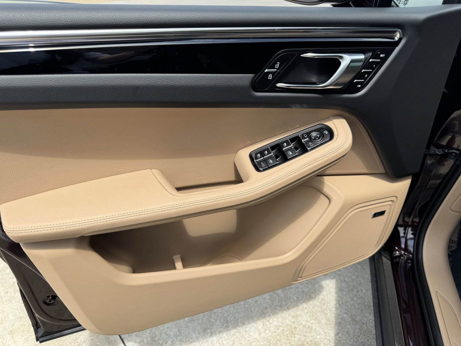 New 2025 Porsche Macan image 20