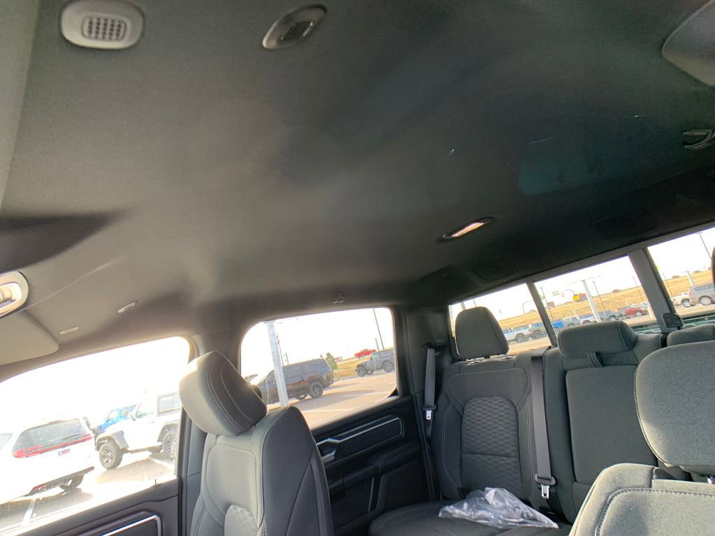 New 2026 RAM 1500 4x4 Crew Cab image 21