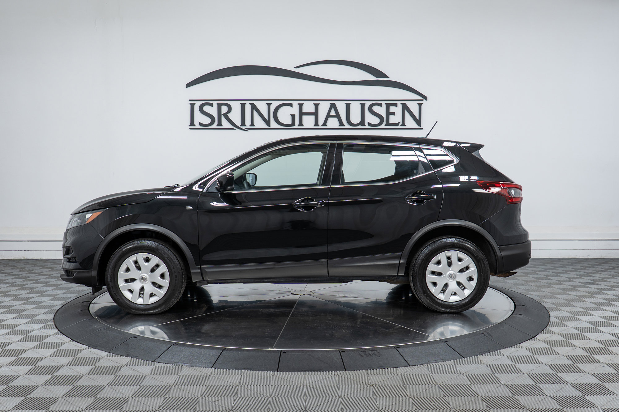 Used 2020 Nissan Rogue Sport S image 8