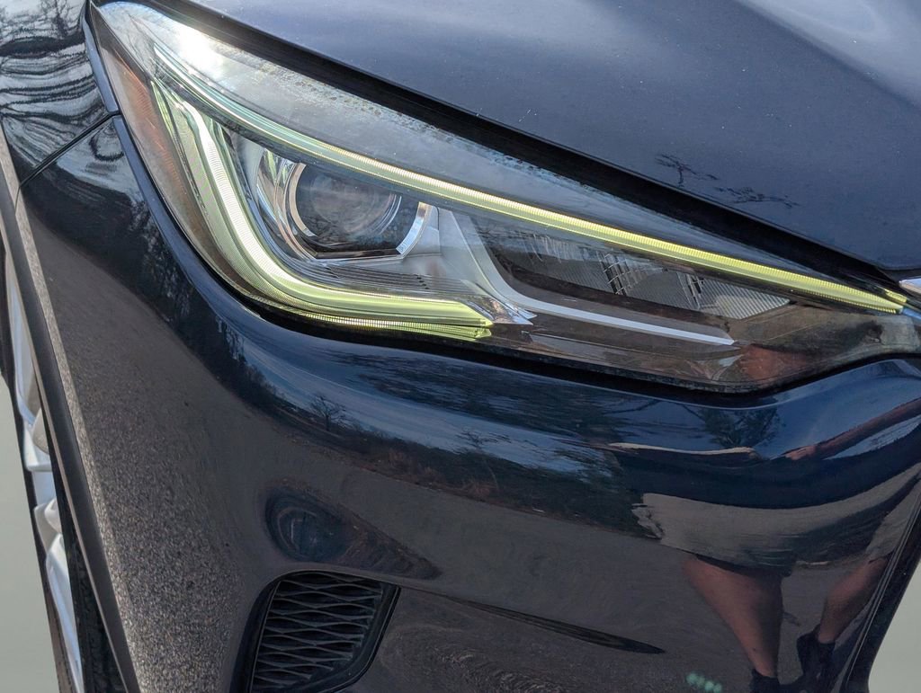 Used 2022 INFINITI QX50 Luxe w/ Cargo Package image 9