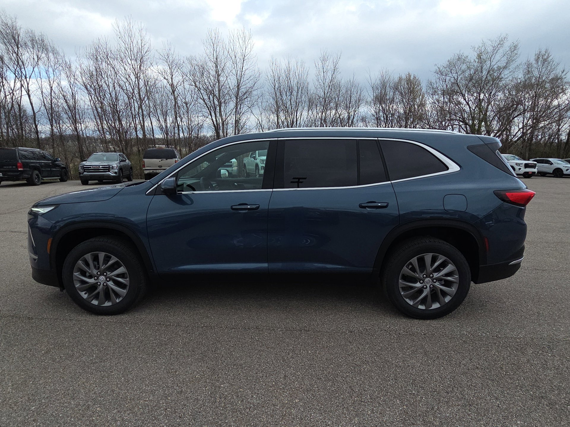 New 2026 Buick Enclave Preferred w/ Power Package image 5