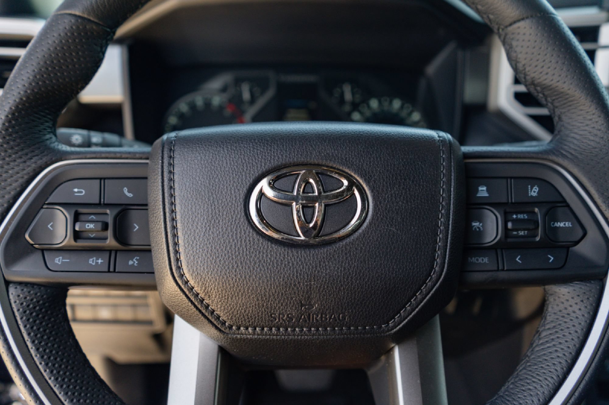 Used 2025 Toyota Tundra SR5 AWD/4WD image 12