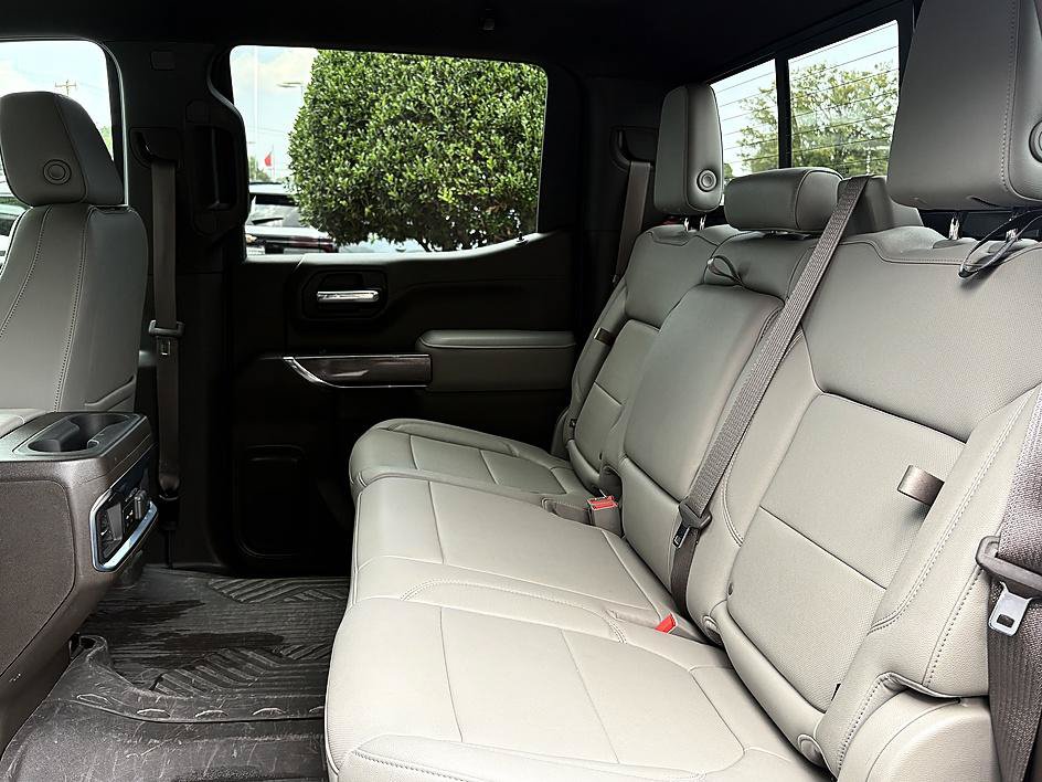 Used 2021 Chevrolet Silverado 1500 LTZ w/ Safety Package II AWD/4WD image 10