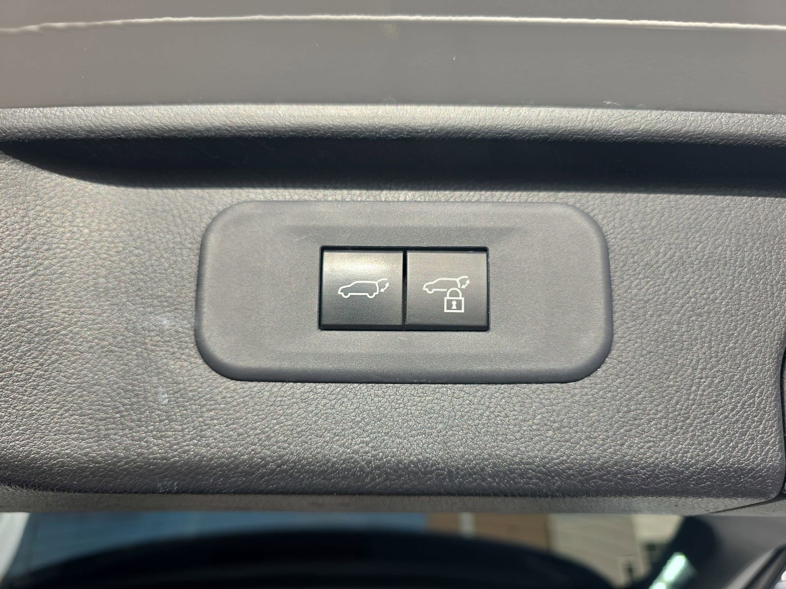 Used 2025 Toyota Grand Highlander AWD image 14