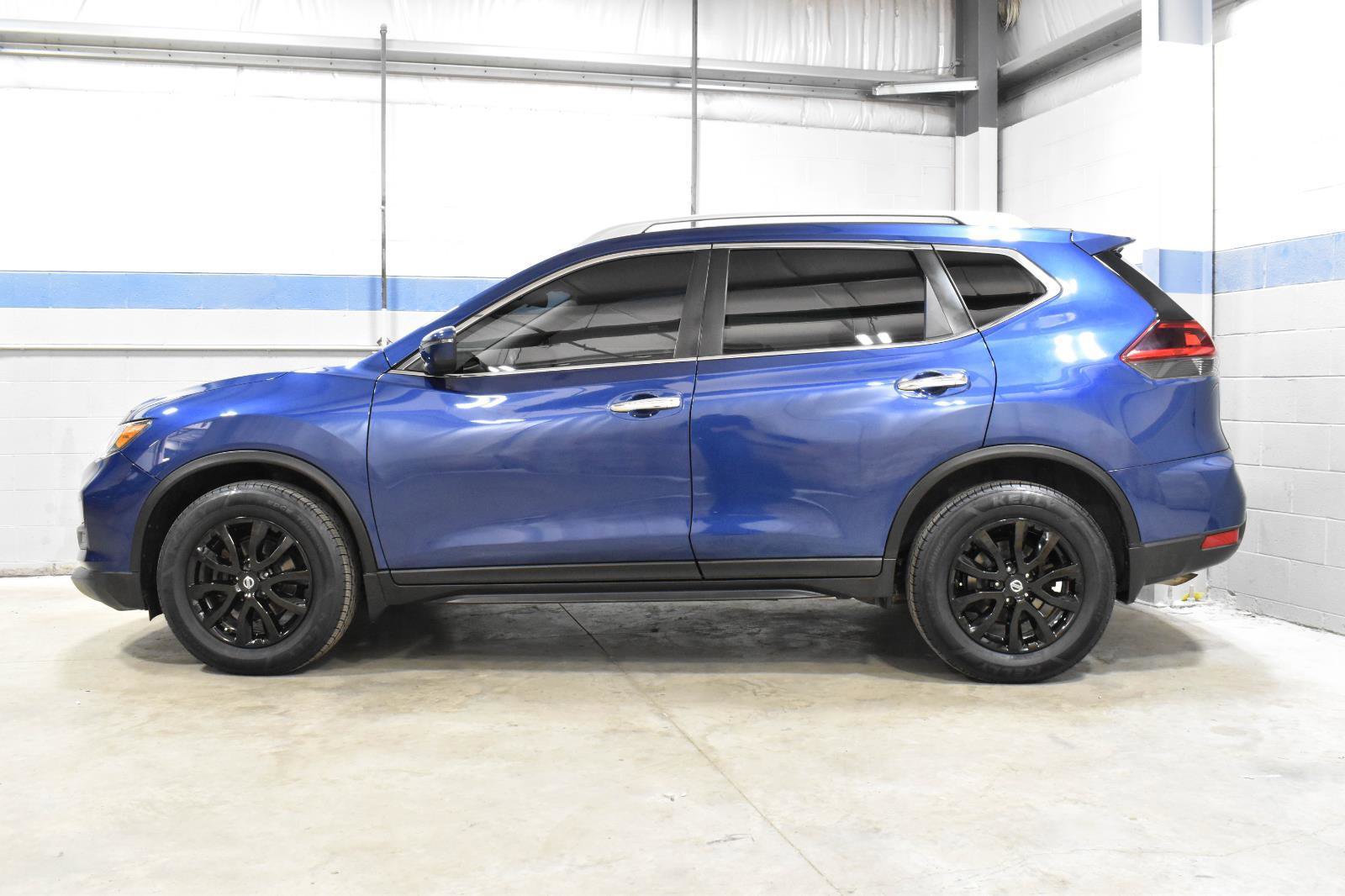 Used 2019 Nissan Rogue S image 22