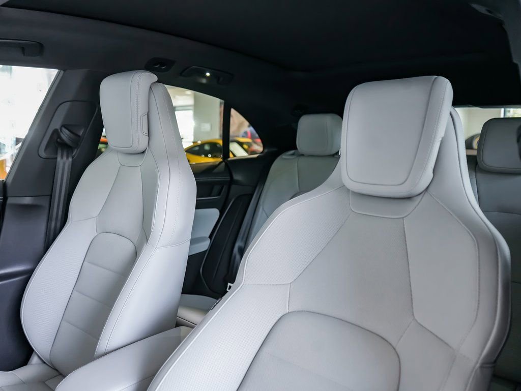 New 2026 Porsche Macan 4S Electric image 16