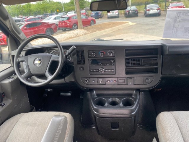 Used 2020 Chevrolet Express 3500 LT w/ LT Preferred Equipment Group RWD image 11