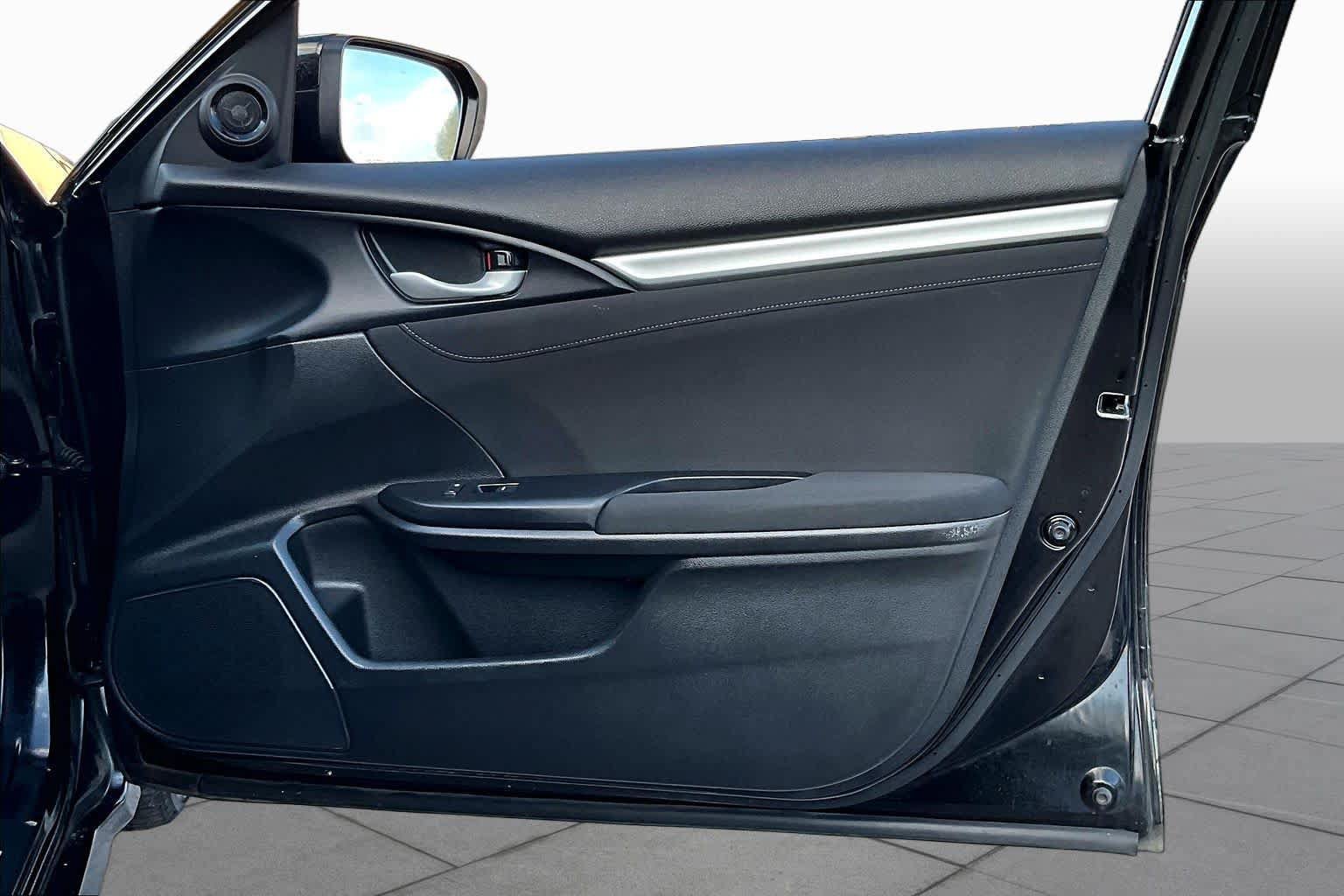 Used 2018 Honda Civic EX image 23