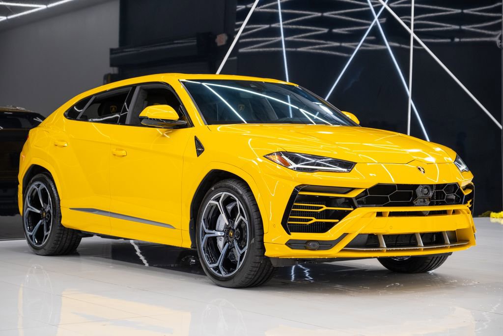 Used 2022 Lamborghini Urus