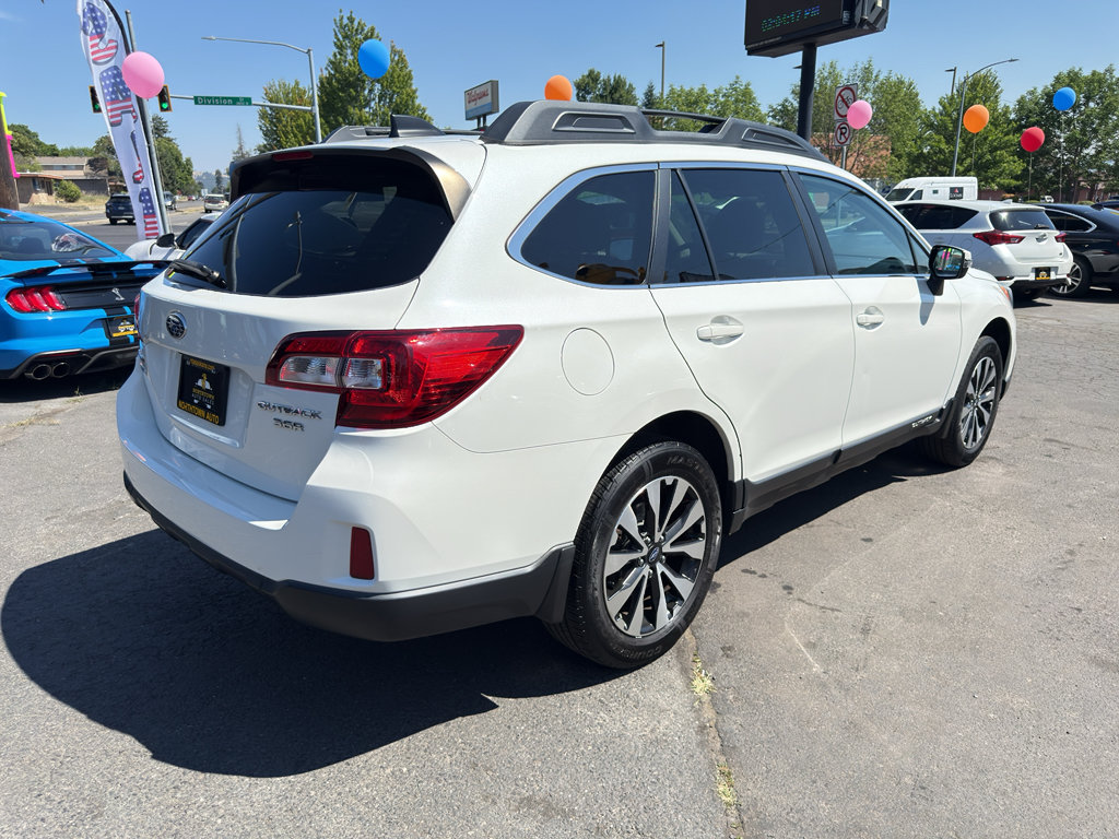 Used 2016 Subaru Outback 3.6R Limited AWD/4WD image 8