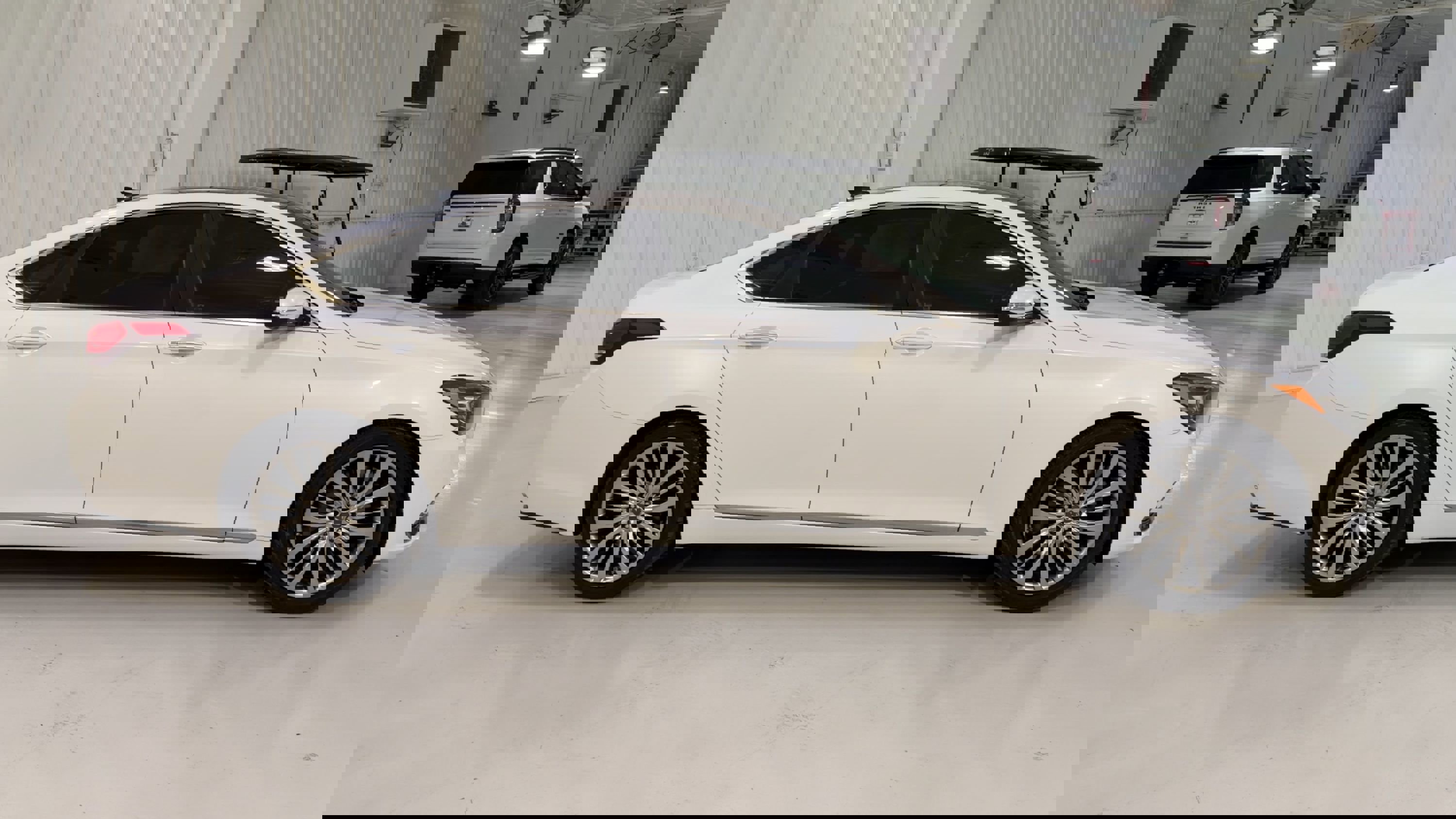 Used 2020 Genesis G80 5.0 Ultimate image 2