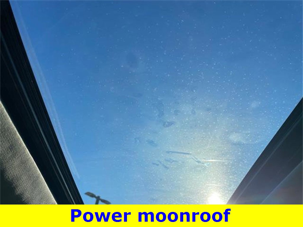 Used 2024 Toyota Highlander XLE image 23