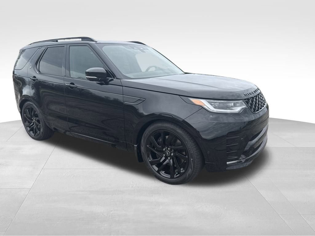 Used 2025 Land Rover Discovery Dynamic SE AWD/4WD image 7