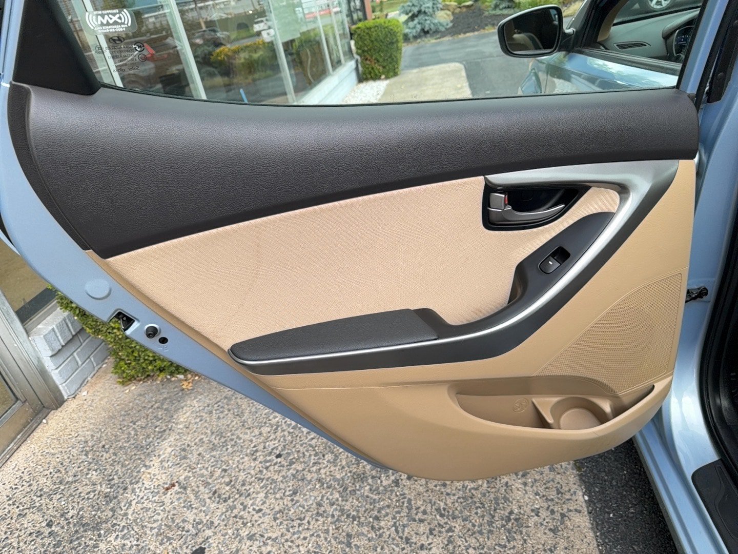 Used 2012 Hyundai Elantra GLS w/ Preferred Pkg 3 FWD image 16