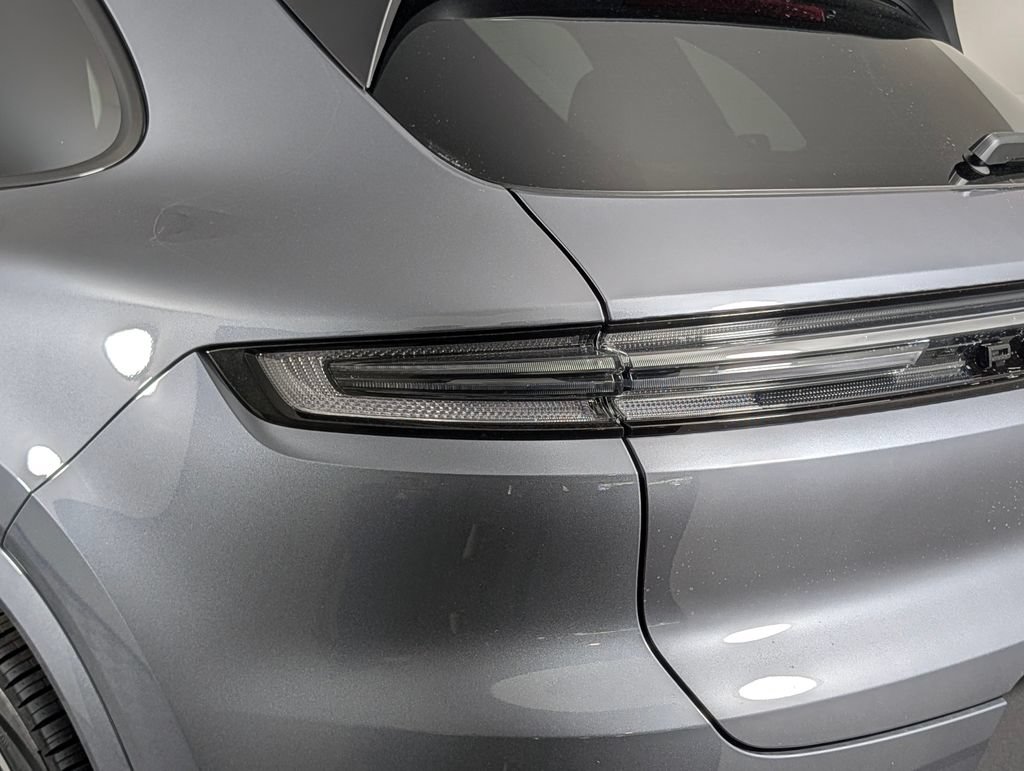 New 2026 Porsche Cayenne S AWD/4WD image 16