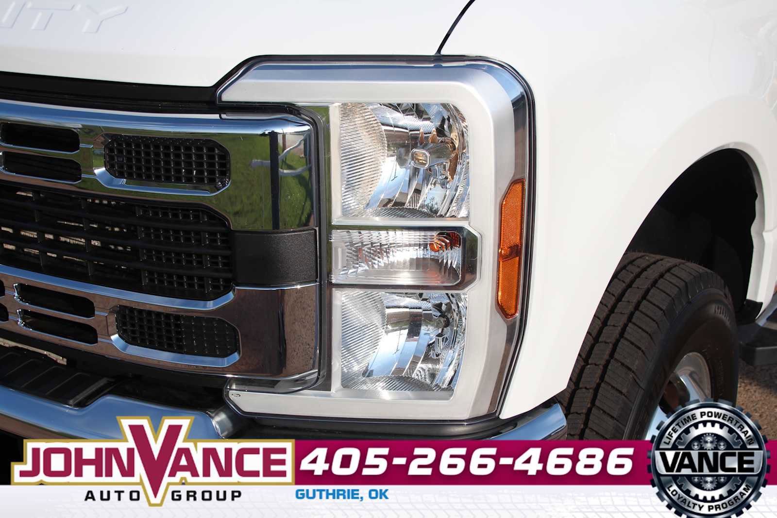 Used 2025 Ford F350 XLT AWD/4WD image 4