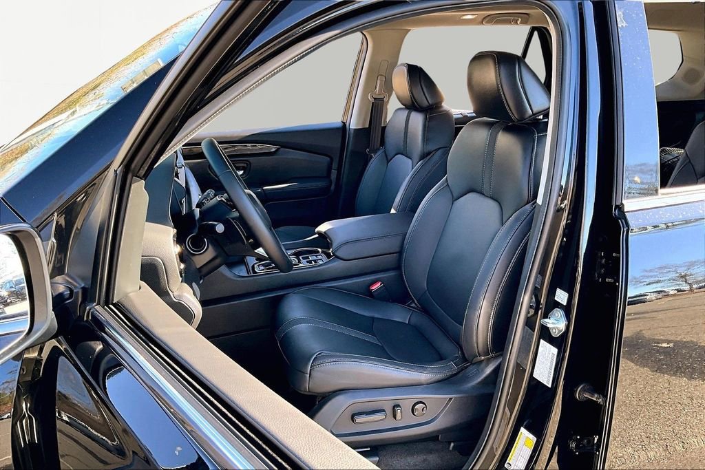 Used 2024 Honda Pilot Touring image 17