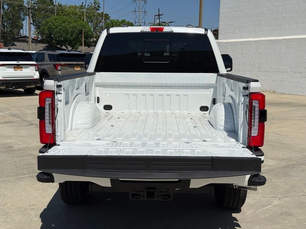 New 2026 Ford F350 Platinum w/ FX4 Off-Road Package AWD/4WD image 18