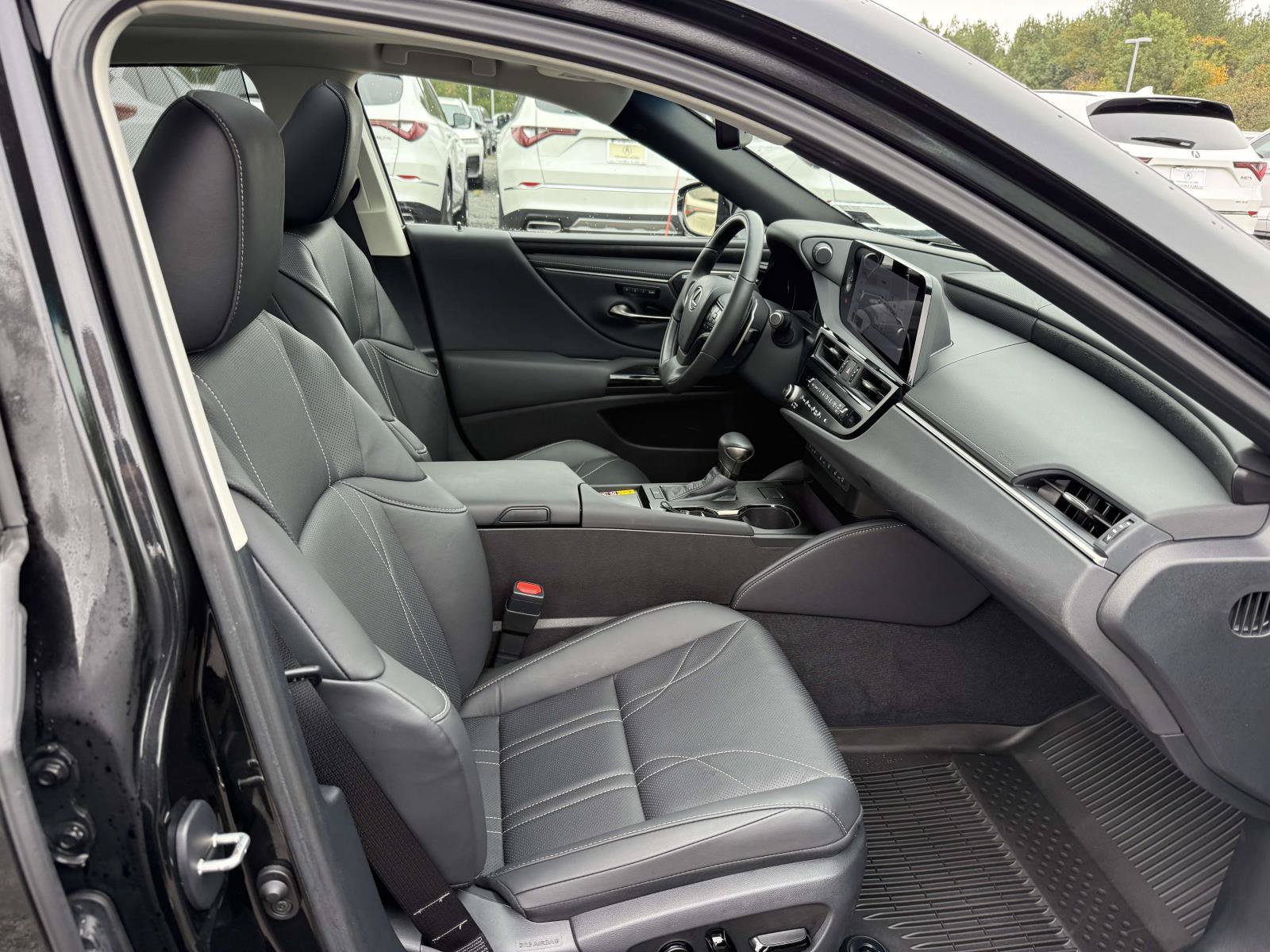 Used 2024 Lexus ES 350 Ultra Luxury w/ Accessory Package (Z2) FWD image 14