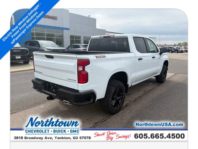 Used 2022 Chevrolet Silverado 1500 Custom Trail Boss w/ Safety Confidence Package AWD/4WD image 9