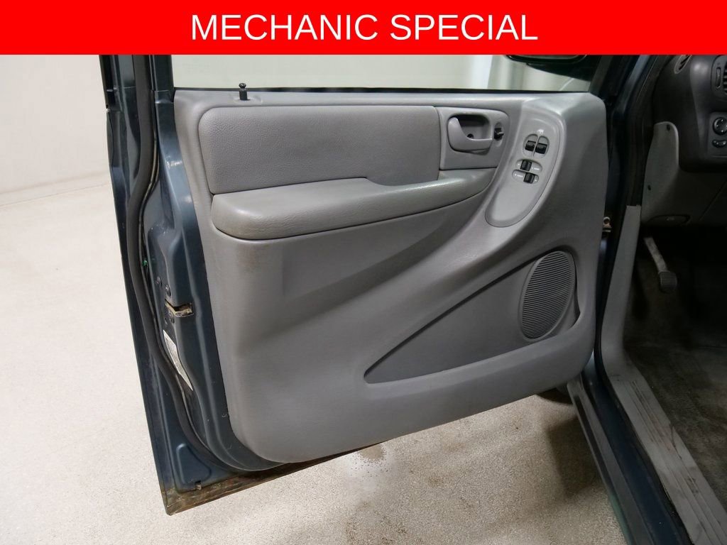 Used 2007 Dodge Caravan SXT w/ Popular Equipment Group I image 18