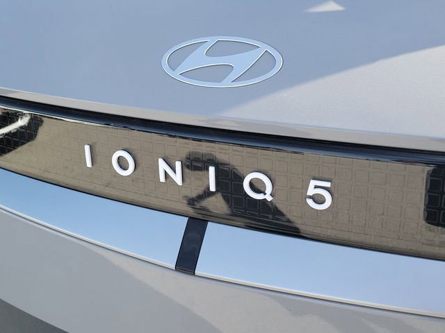 New 2026 Hyundai Ioniq 5 SE image 24