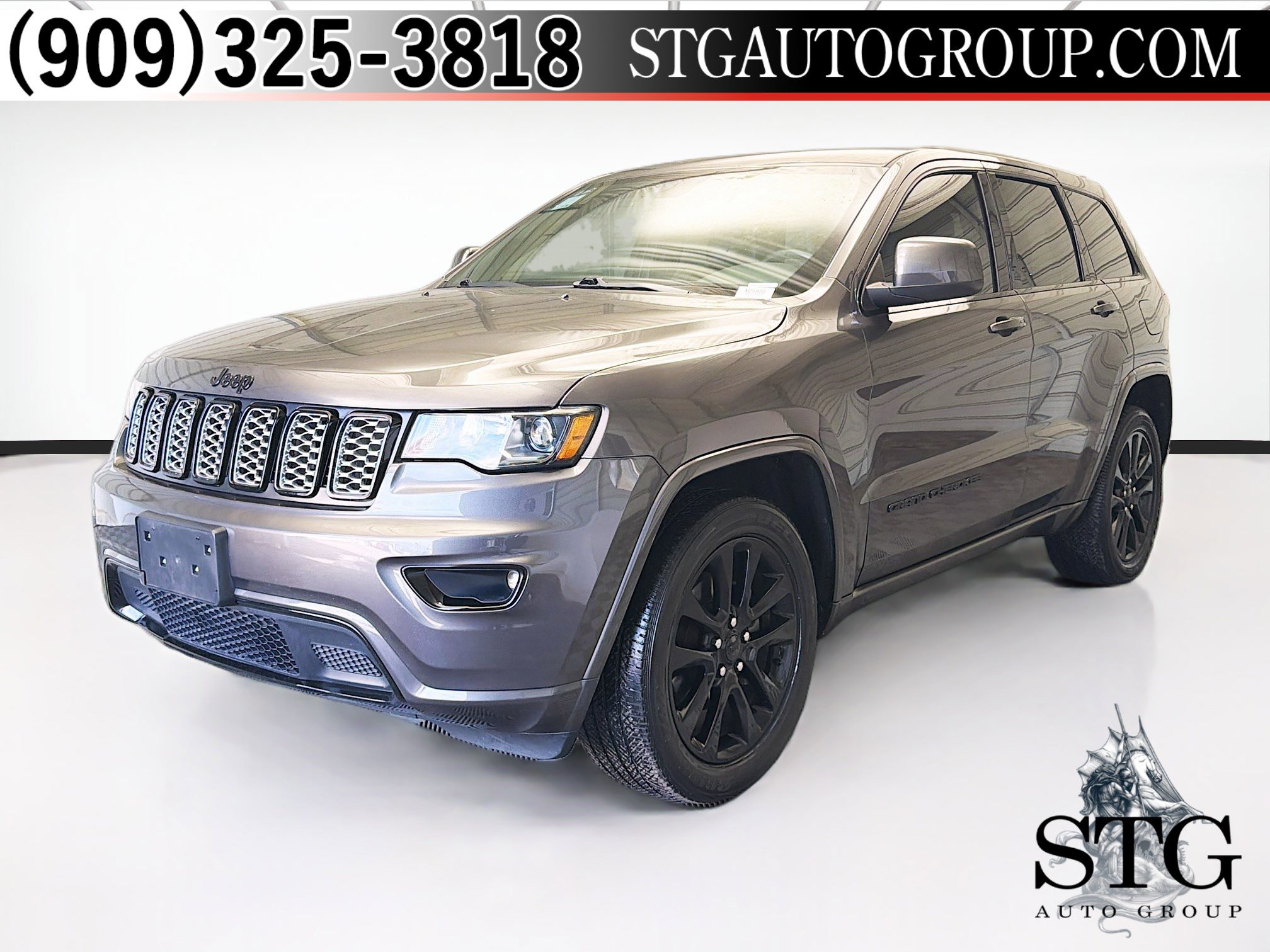Used 2020 Jeep Grand Cherokee Altitude image 1