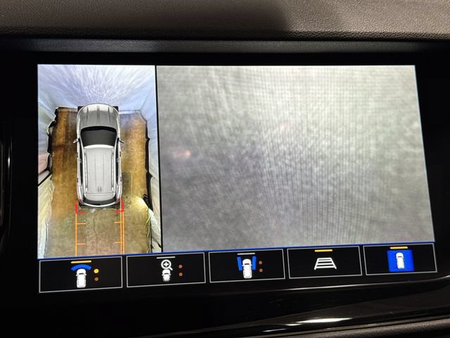 Used 2023 Buick Envision Avenir AWD/4WD image 21